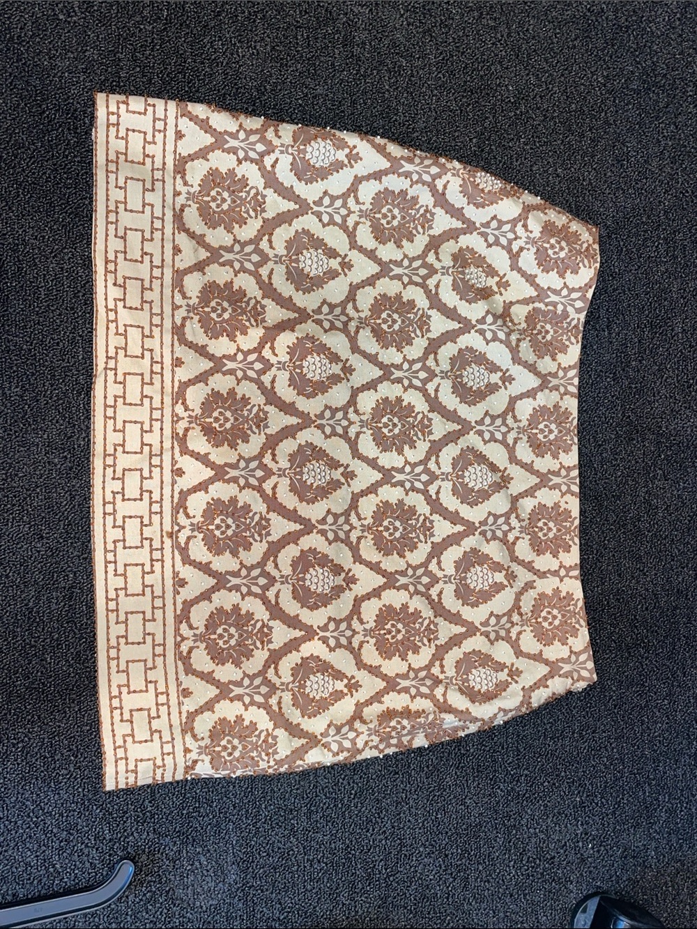 Silkland Beige and Brown Floral Jacquard Mini Skirt 55% Silk, 45% Linen